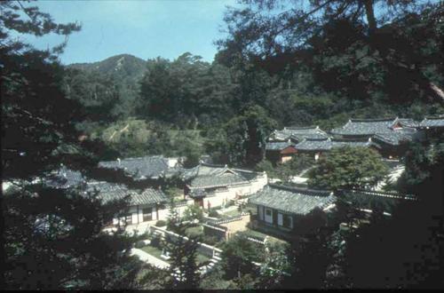 Tosan sŏwŏn (1576) - Konfuzianische Schule in Andong
