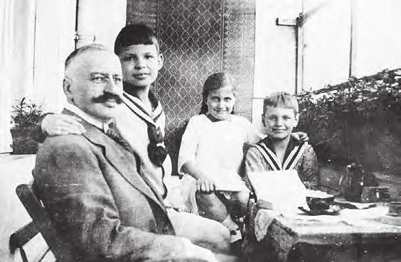Theodor Wolff mit seinen Kindern: vor 1914