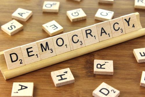 "Demos Leben" – Demokratiebildung in der Lehrer*innenbildung