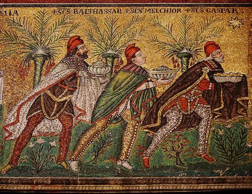 I tre Re Magi, Mosaik, um 526, Ravenna.