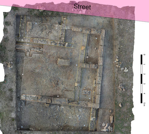 Fig. 7: Orthophoto showing the final stage of the excavation in October 2025. The hatched area shows the extension of the Hellenistic building.