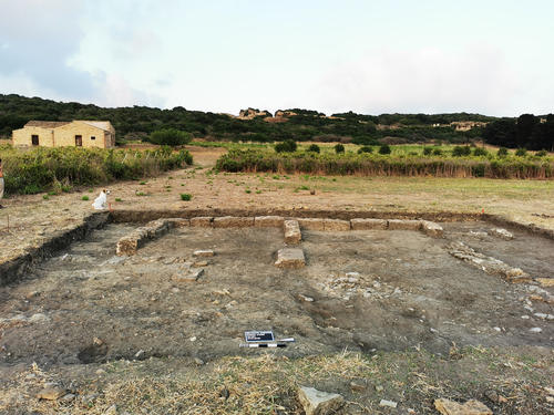 Fig. 4: View of trench Q 2025 from the west after the removal of the topsoil.