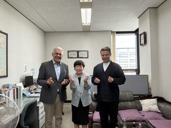 Talay, Yun Eun-Kyeong, Klimiuk