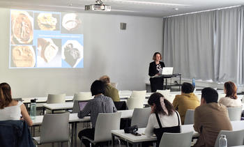 Vortrag von Prof. Langin-Hooper im Forschungskolloquium