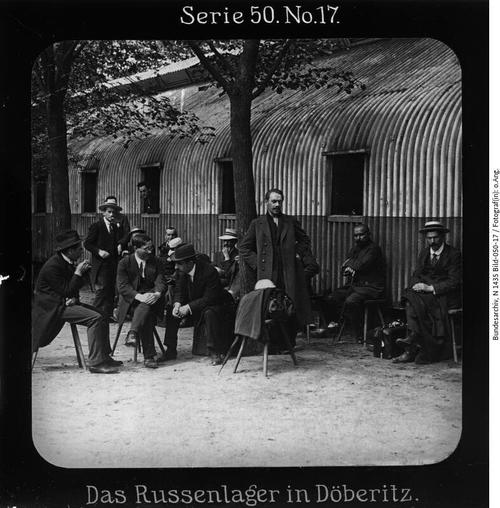 Interned Russian civilians in Döberitz (Brandenburg) BArch, N 1435 Bild-050-17, o.Ang.